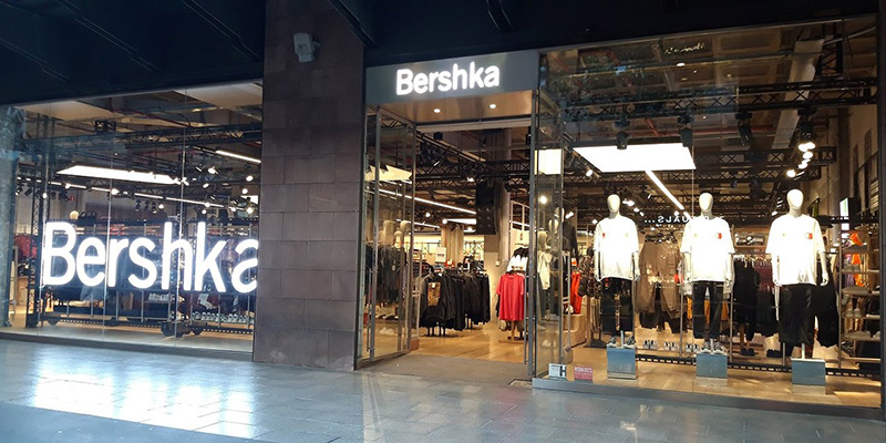 Loja Bershka no Shopping La Maquinista em Barcelona