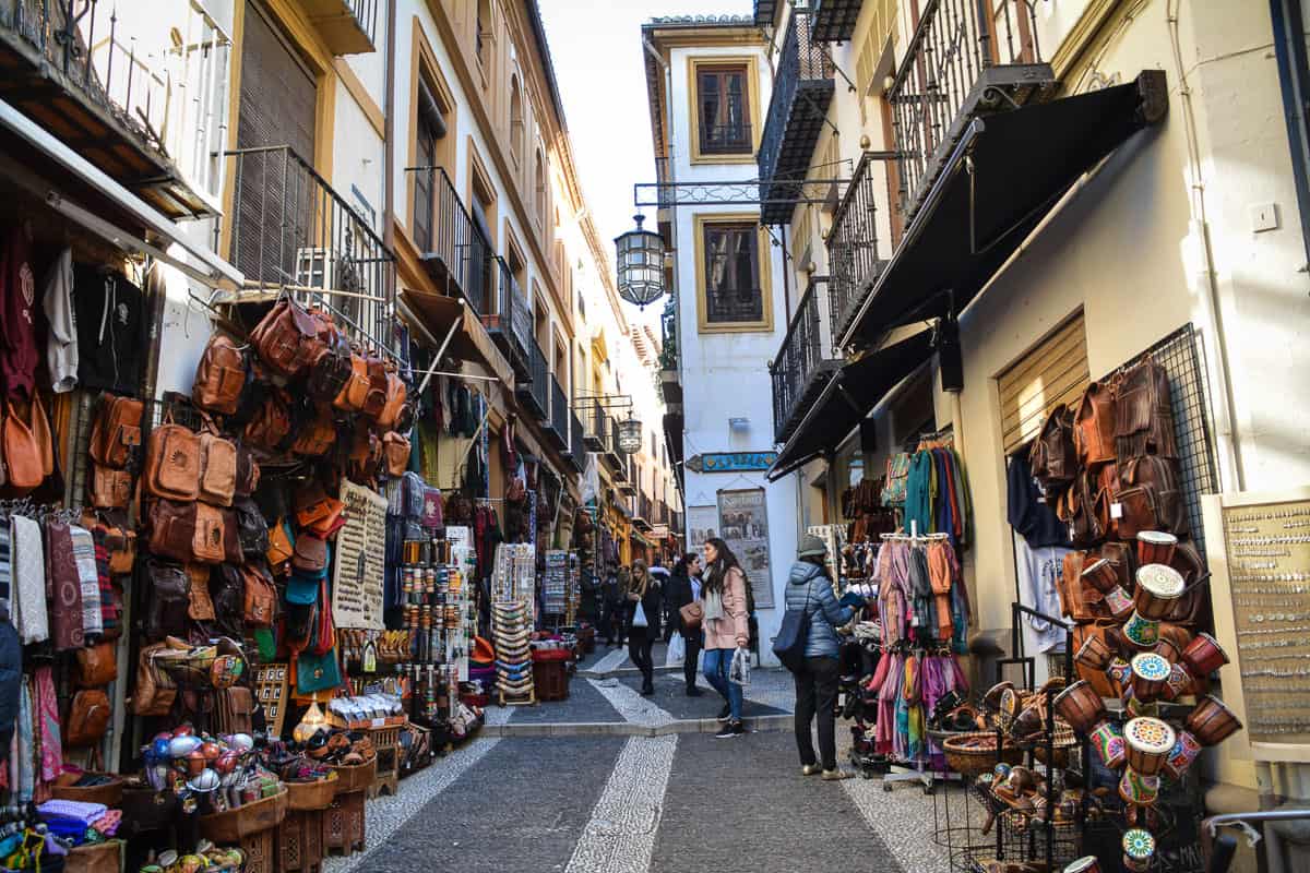 Centro de Granada: lojas de souvenirs