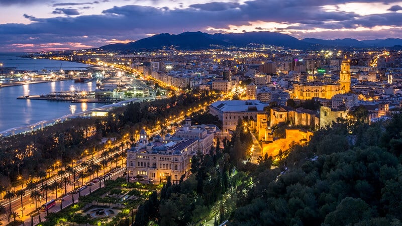 Málaga à noite